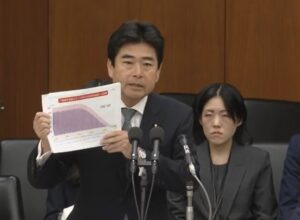『年金底上げ法案』衆議院で可決！