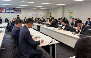 病院の５割、診療所の４割が赤字