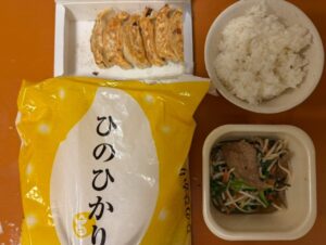 クリスマスは、王将餃子と地元のお米